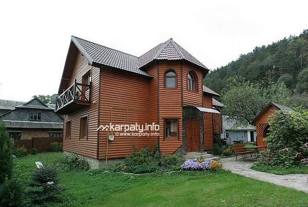 Brusnychka (Брусничка)
